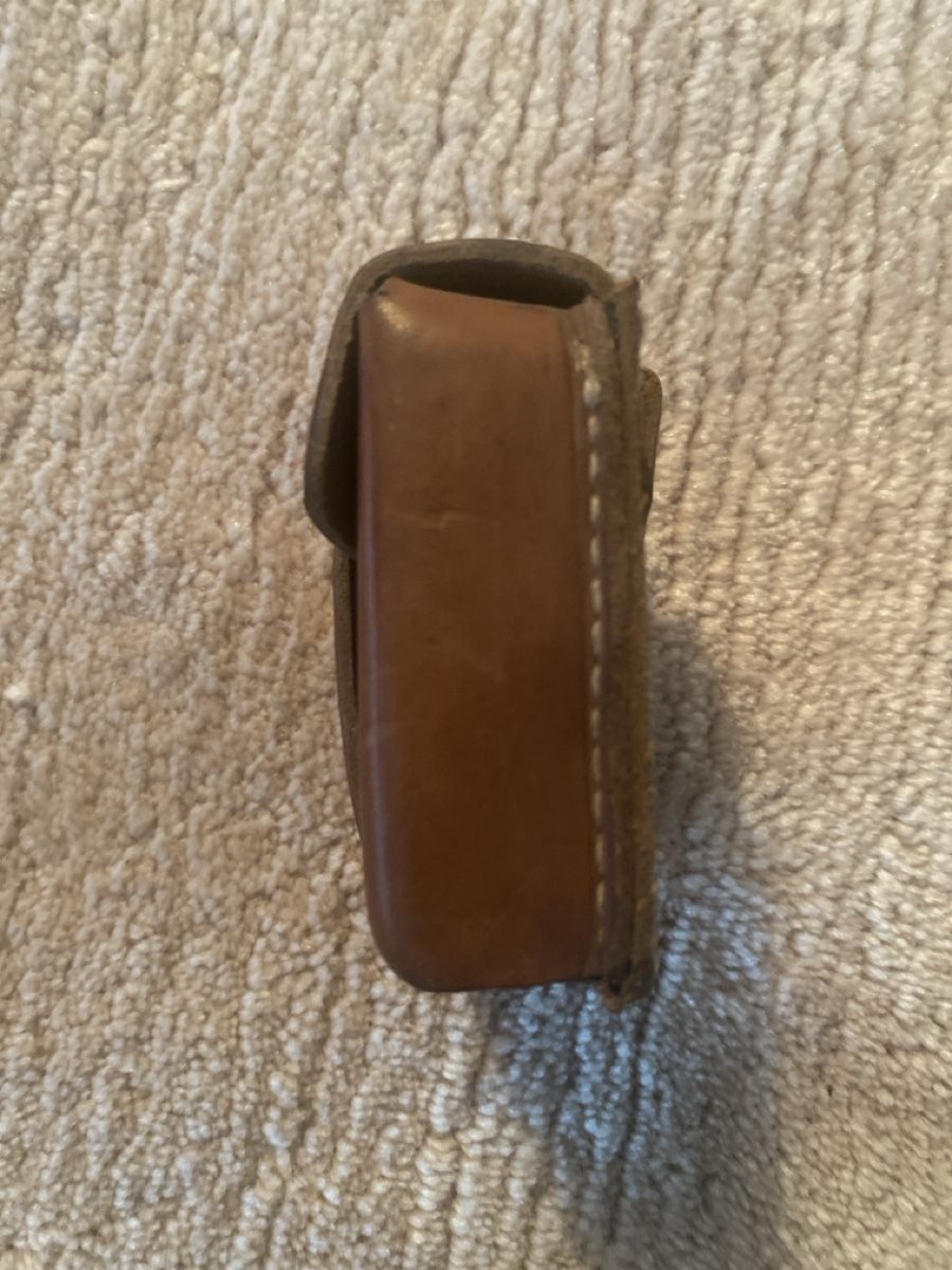Uniformi: Original Ledertasche Chinesische Arme. Munitionstasche? – Usato da Berikon venduto da Samurai67ch 4