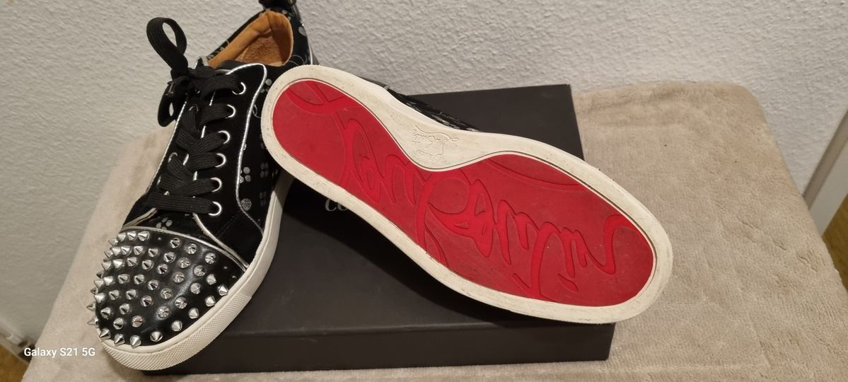 Christian Louboutin Damenschuhe: Sneaker  Gr.38.5 Christian Louboutin – Gebraucht aus Zürich von Big 2