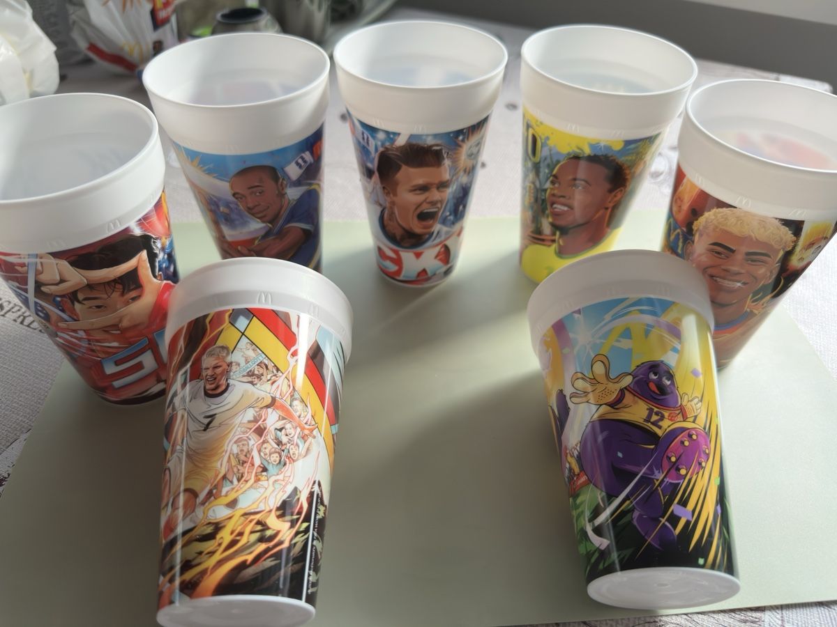Contenitori & Simili: McDonald FIFA 2026 world Cup Becher Set – Nuovo e nell'imballaggio originale da Wangen b. Olten venduto da MOMO80 1