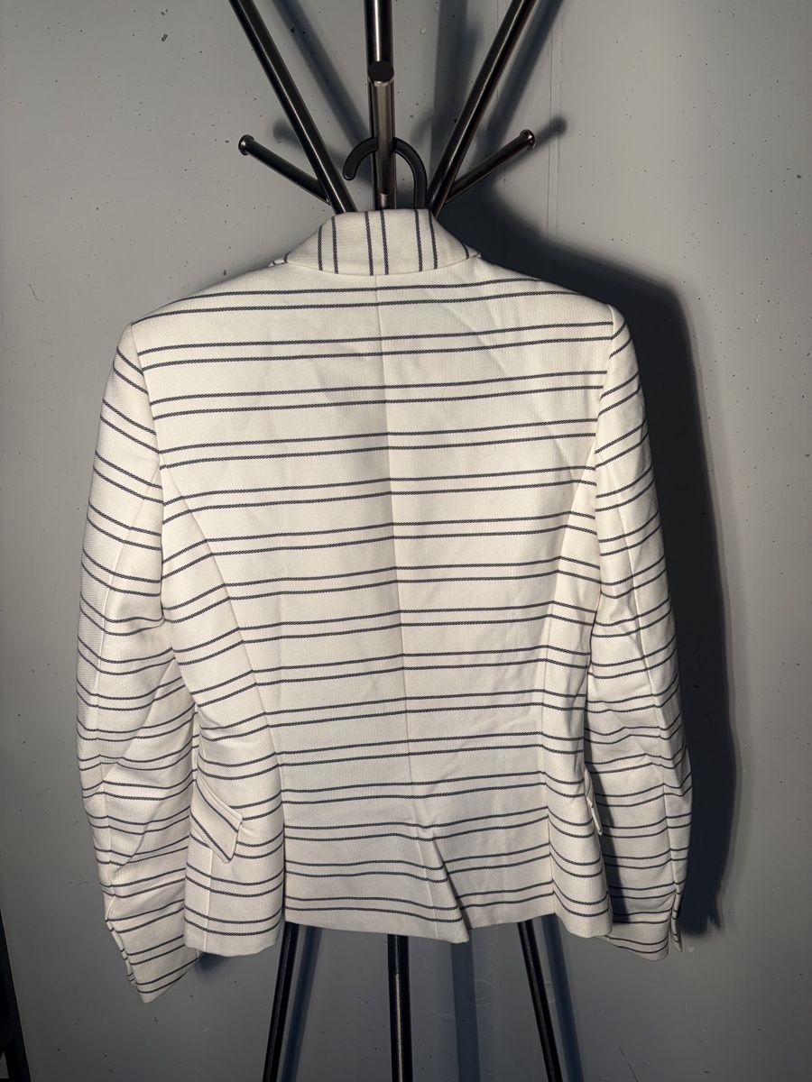 Jacken: Zara Basic Blazer gestreift weiss schwarz Grösse XS – Gebraucht aus Büsserach von SalebyGianni 2