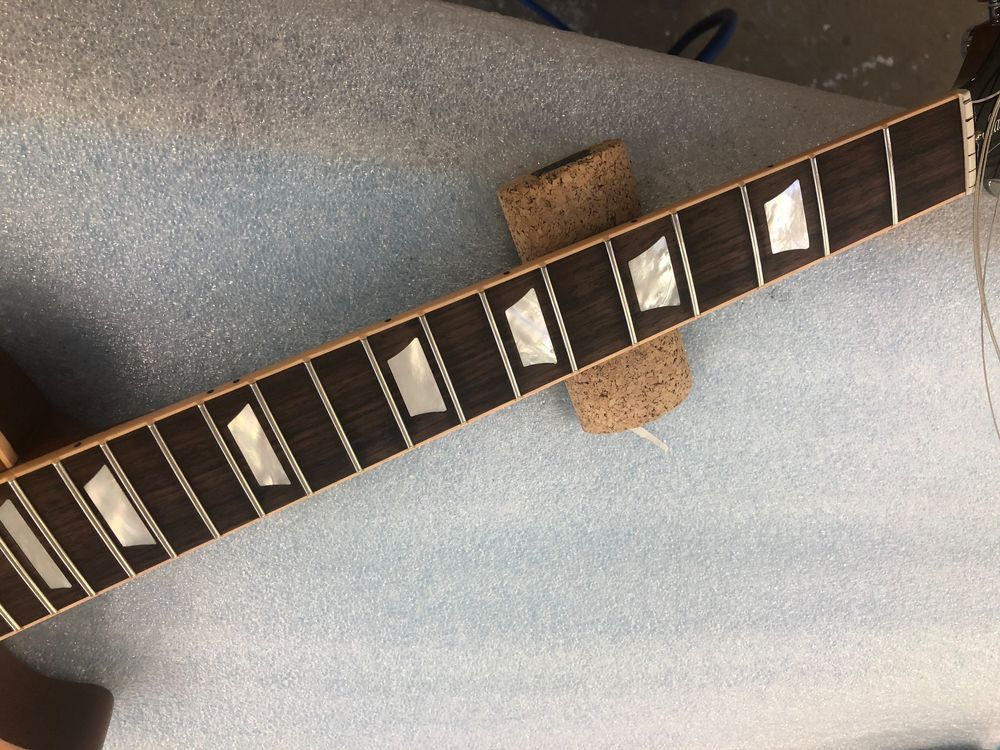 Gibson Les paul Inlays Crown (Neu und originalverpackt) in uetendorf ...