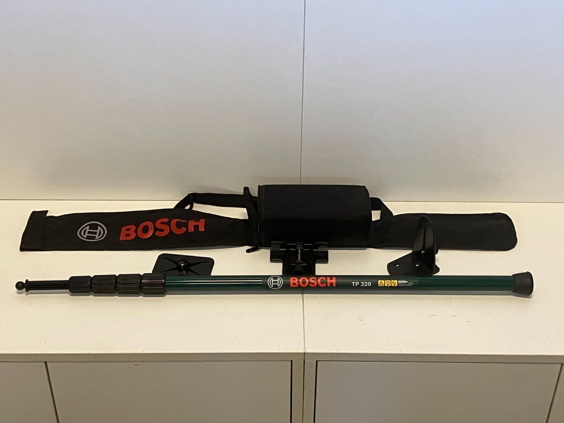 Bosch Tutti gli attrezzi: gebr. Bosch TP320 - Teleskopstange ab 1.- – Usato da Lichtensteig venduto da Buy24International