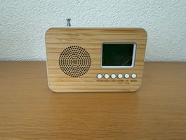 Retro Digital Mini-Radio im Holzgehause - Top Zustand!