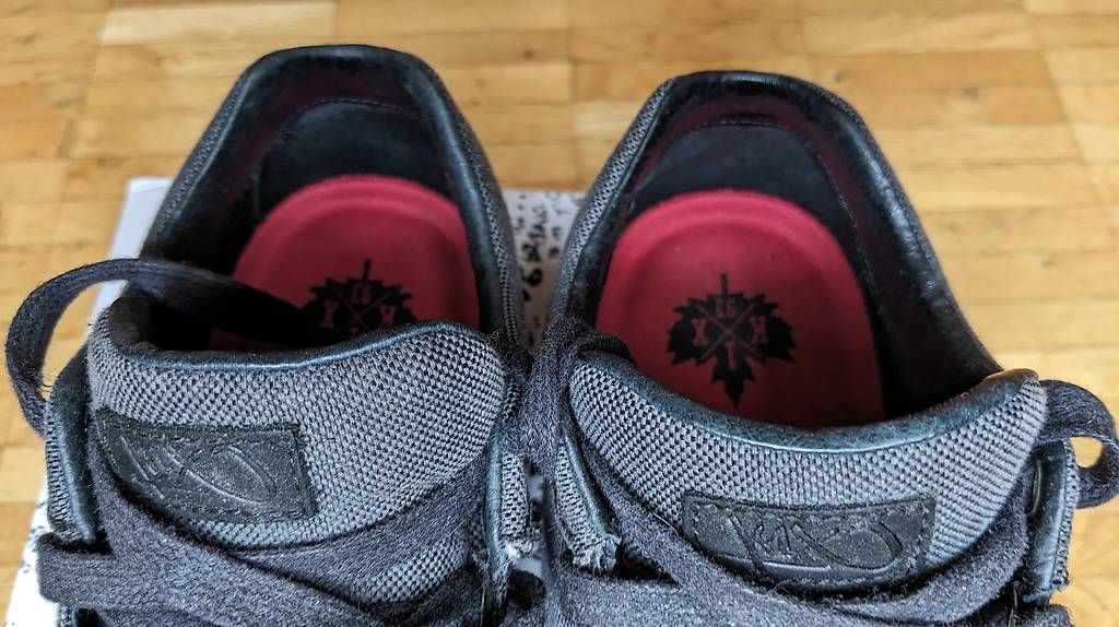 K1X Scarpe da uomo: zeitloser Herren Sneaker, Grau, Gr. 42.5 – Usato da St.Gallen venduto da Stuempeli 1