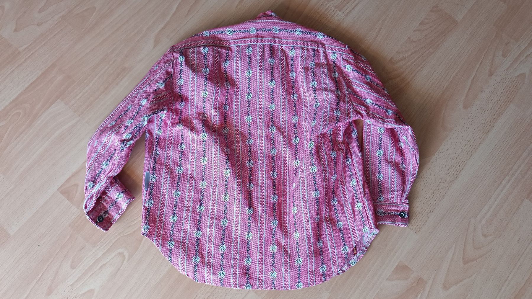 Camicie, T-shirt & Polo: Kinder/ Edelweiss langarm Hemd/WENET/ Gr. 116 – Usato da Flims Dorf venduto da ali_8n8q 2