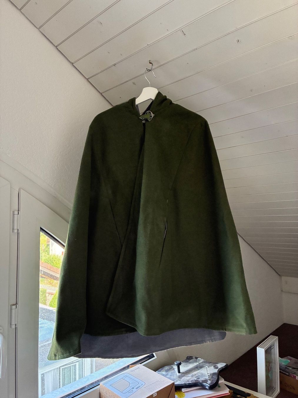 Costumi: Elbenmantel Grösse L Herr der Ringe – Usato da Hendschiken venduto da sasuke23