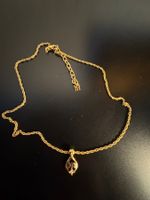Nina Ricci Halskette Goldfarben mit Anhänger