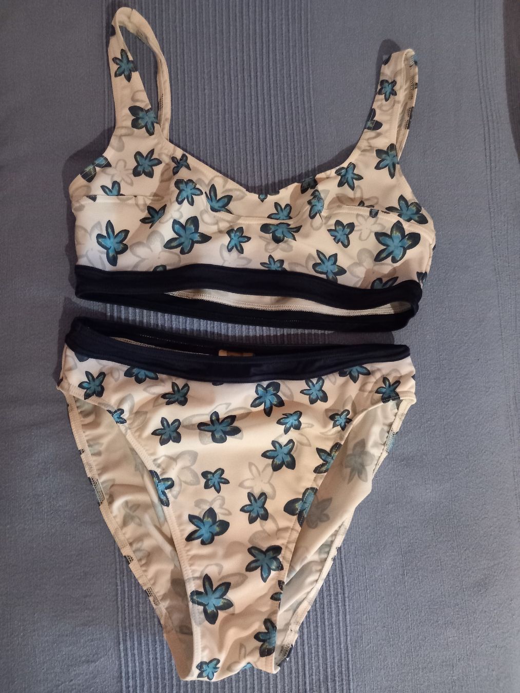 Costumi da bagno & Bikini: Bikini weiss-blau, 38 – Usato da Näfels venduto da gil_sindamel 3