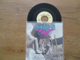 Tom Astor - Sie war jung und frei - Single Schallplatte!