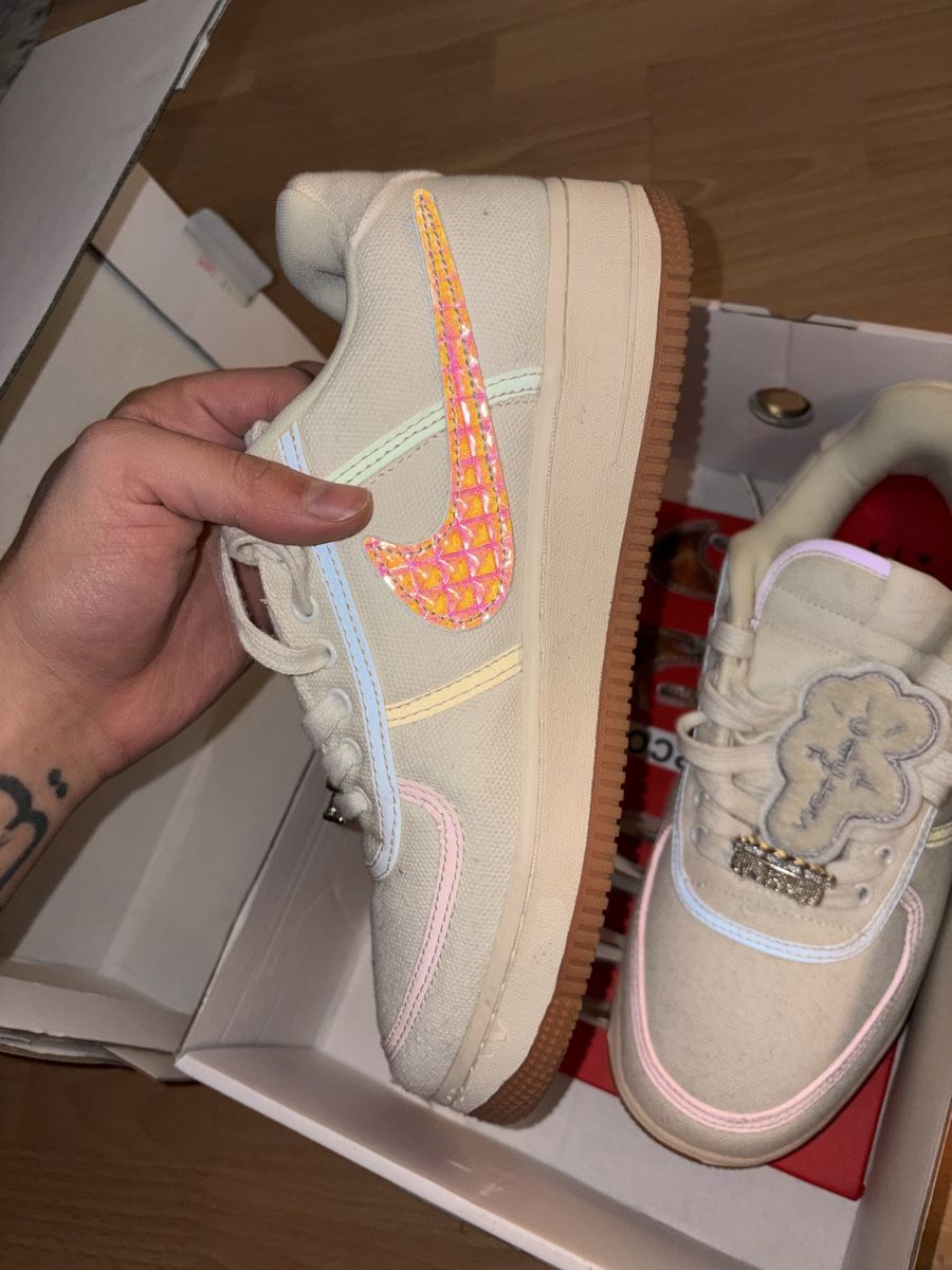 Nike Scarpe da uomo: Nike Air Force 1 x Travis Scott – Usato da Bern venduto da Shamsinho 1