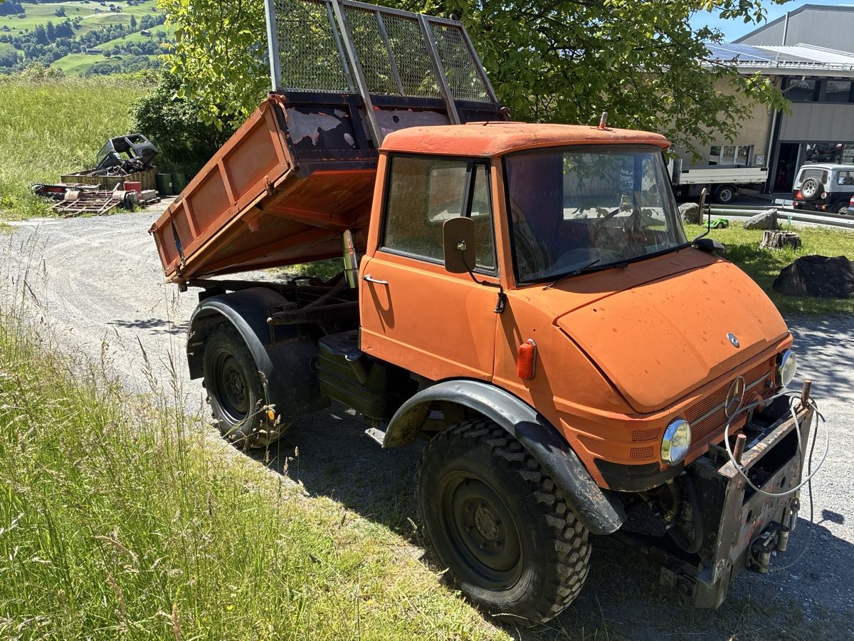 Mercedes-Benz Nutzfahrzeuge: Mercedes-Benz Unimog U 406 – Defekt aus Berschis von 746383 2