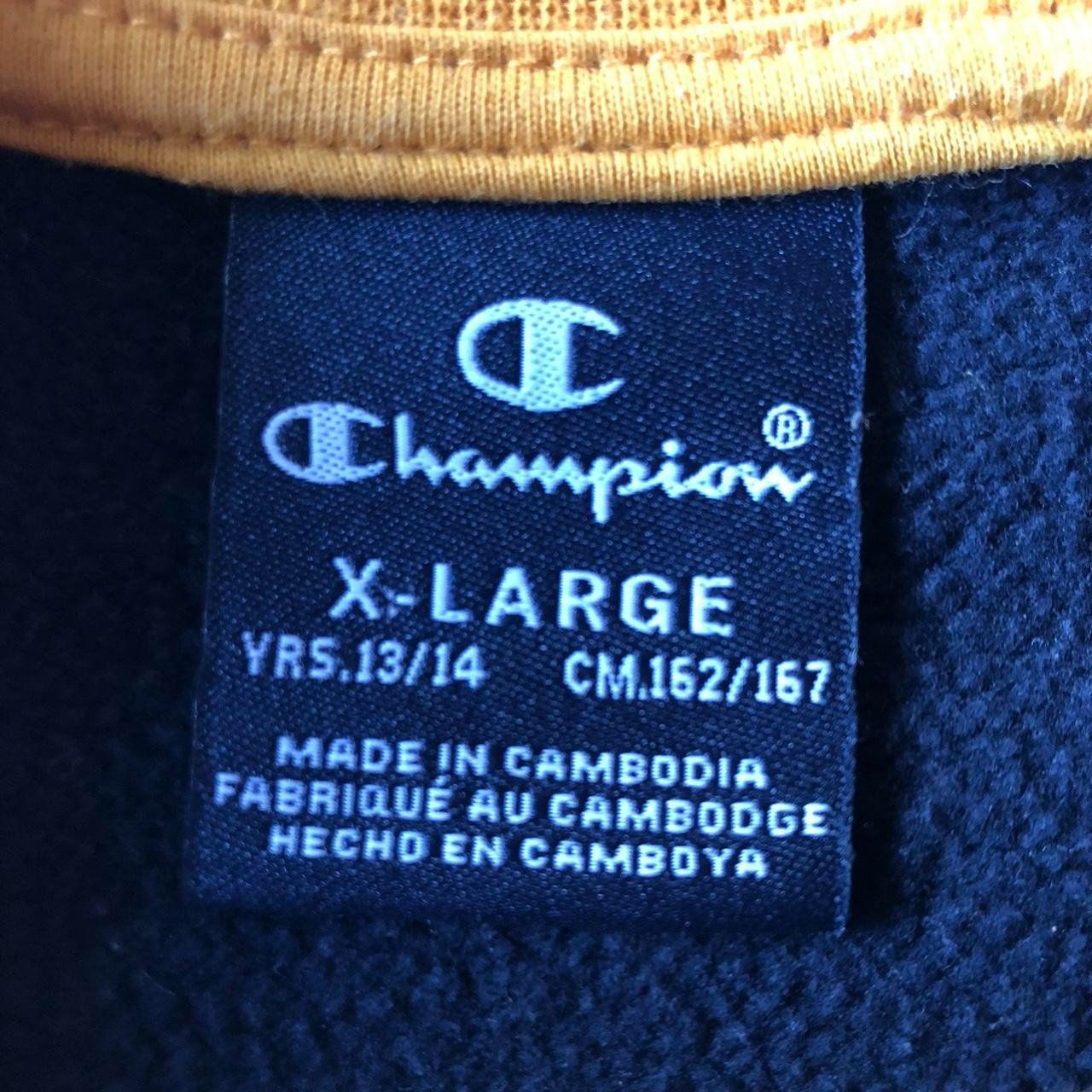 Champion Pulls et sweat-shirts: Pull Champion Black Boy XL – D'occasion à Genève par ang_7j7j 4