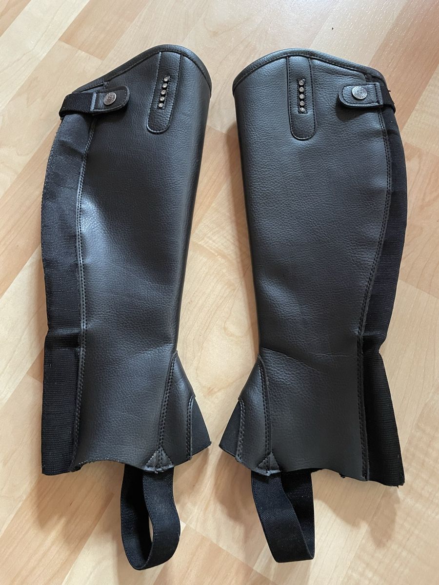 Gamaschen & Bandagen: Reitchaps / Mini Chaps – Gebraucht aus Kölliken von