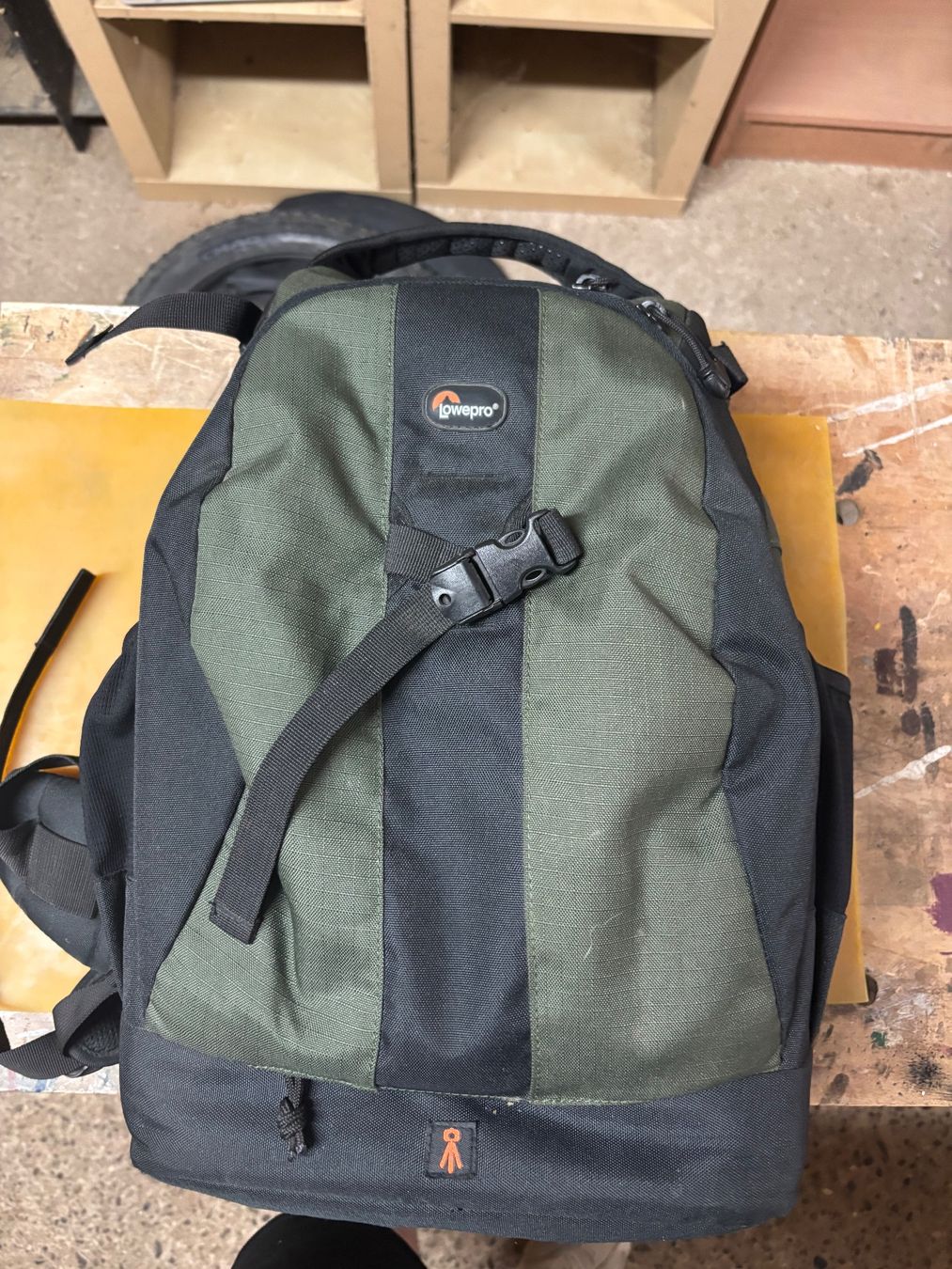 Lowepro Sacs à dos: Lowepro Flipside 400 AW – D'occasion à fey par Caductilometre