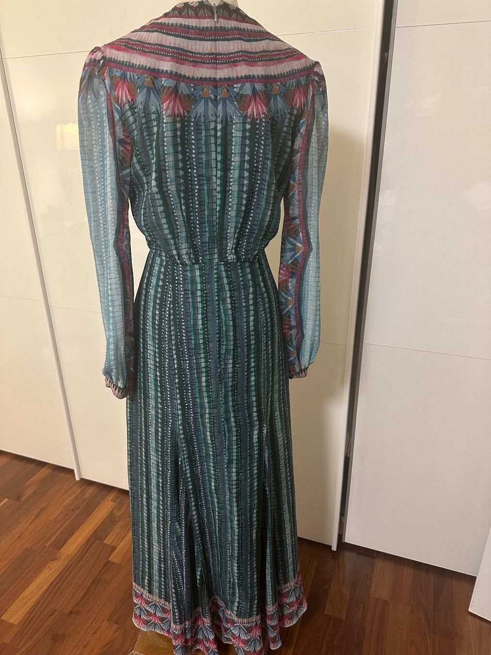 Vestiti: Wunderschönes Seiden Kleid von SALONI Grösse 36 – Usato da Adliswil venduto da patrizia.roth01 2