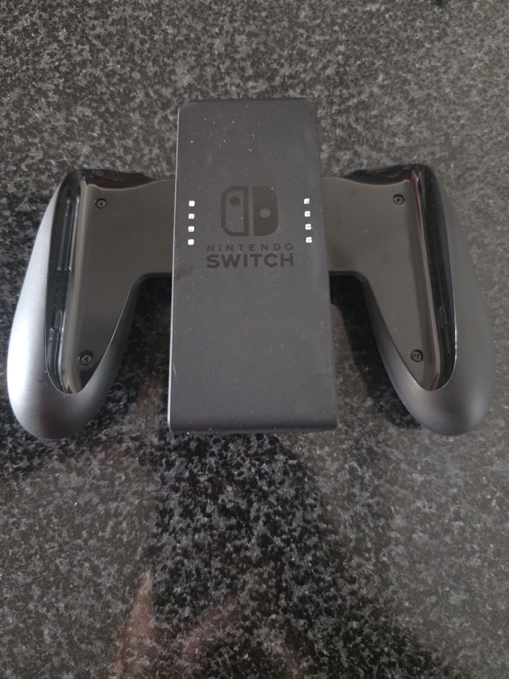 Manettes: Support pour Joycons Nintendo Switch – D'occasion à Chavornay par Crash37