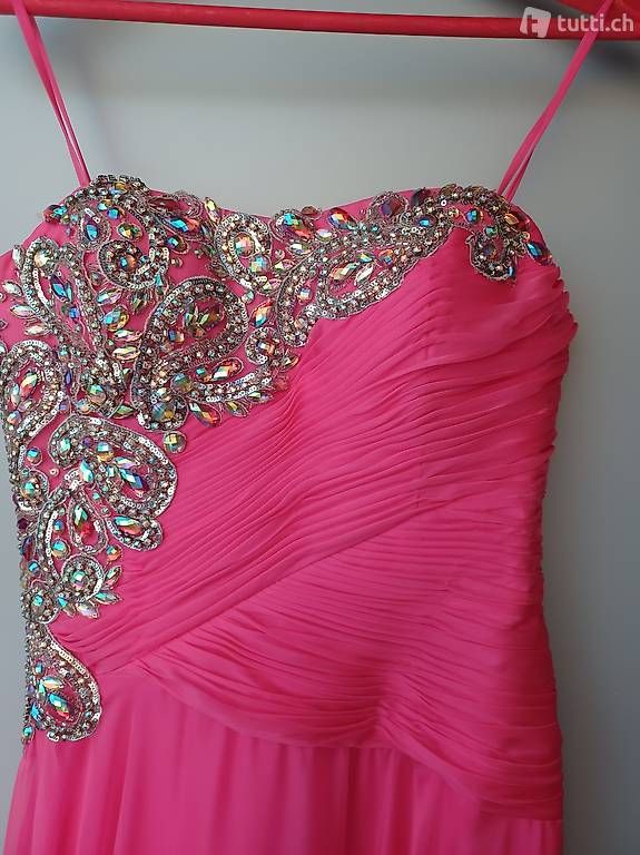 Kleider: Pink Kleid – Gebraucht aus Emmenbrücke von Ddagi