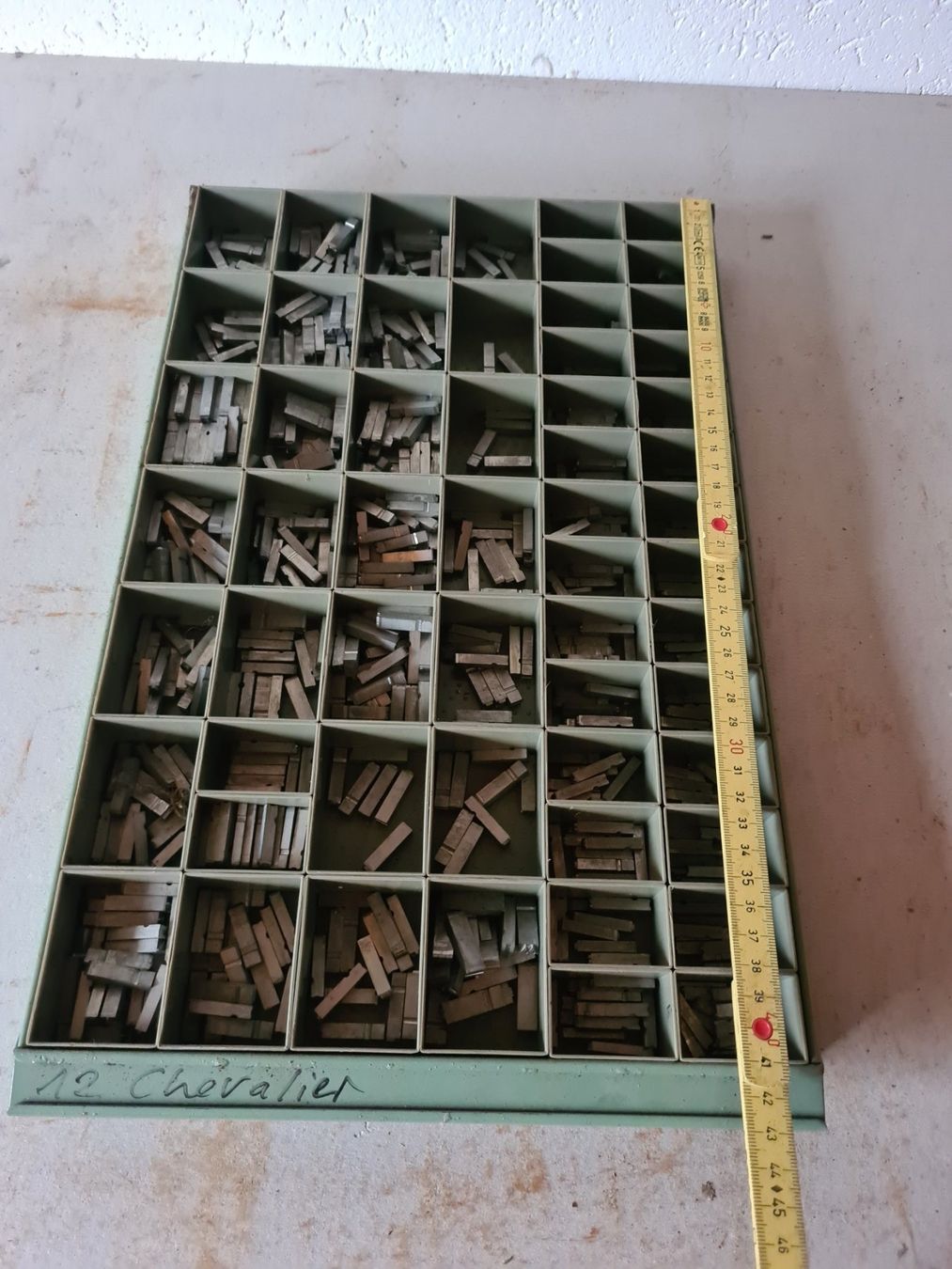 Tutti gli attrezzi: Bleisatz Buchstaben Letterpress Chevalier 12 – Usato da Escholzmatt venduto da FuyuIgloo