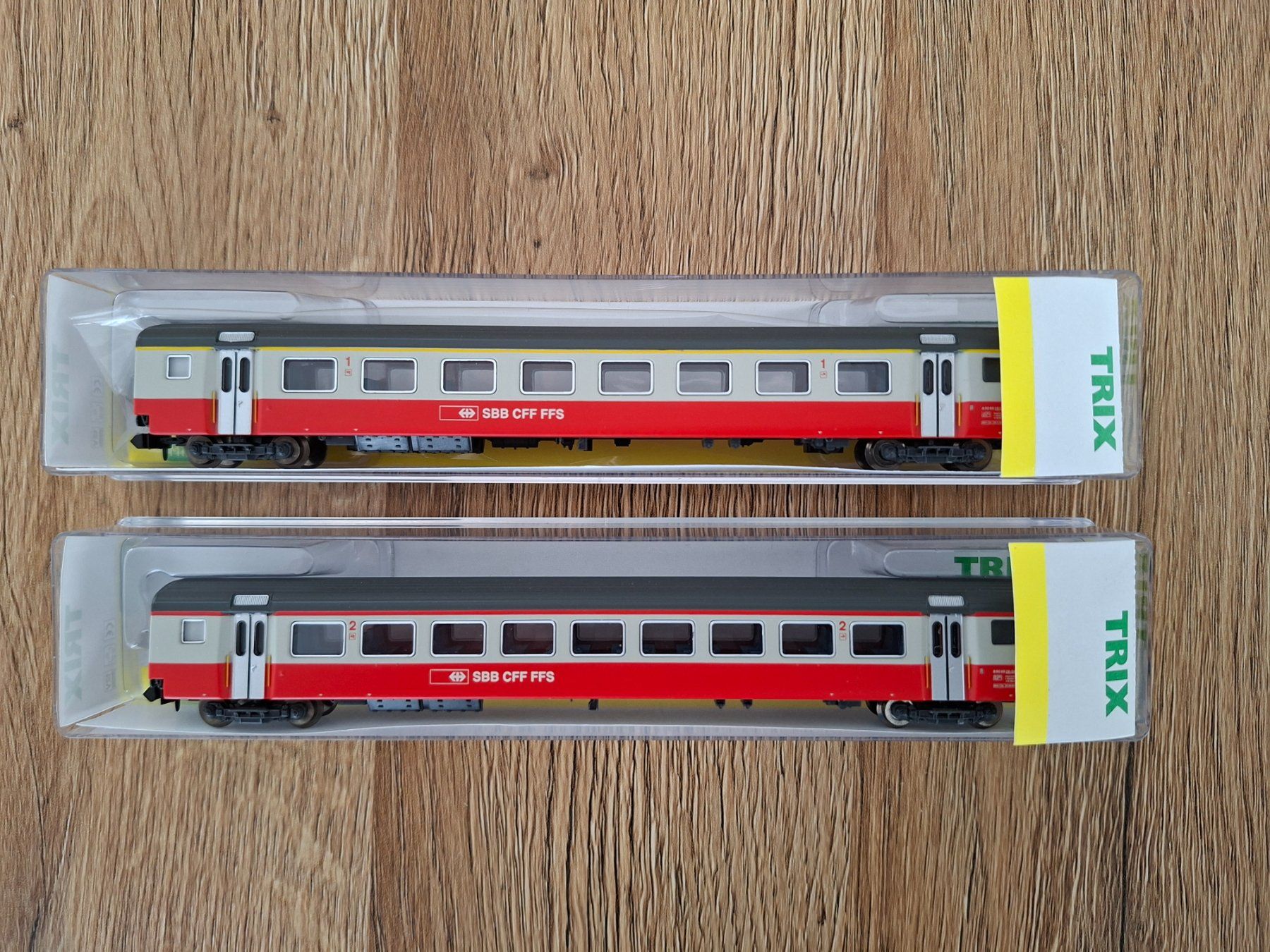 Trix Modellini di ferrovie: Minitrix Swissexpress – Nuovo (secondo la descrizione) da Liesberg Dorf venduto da Wispli3 5