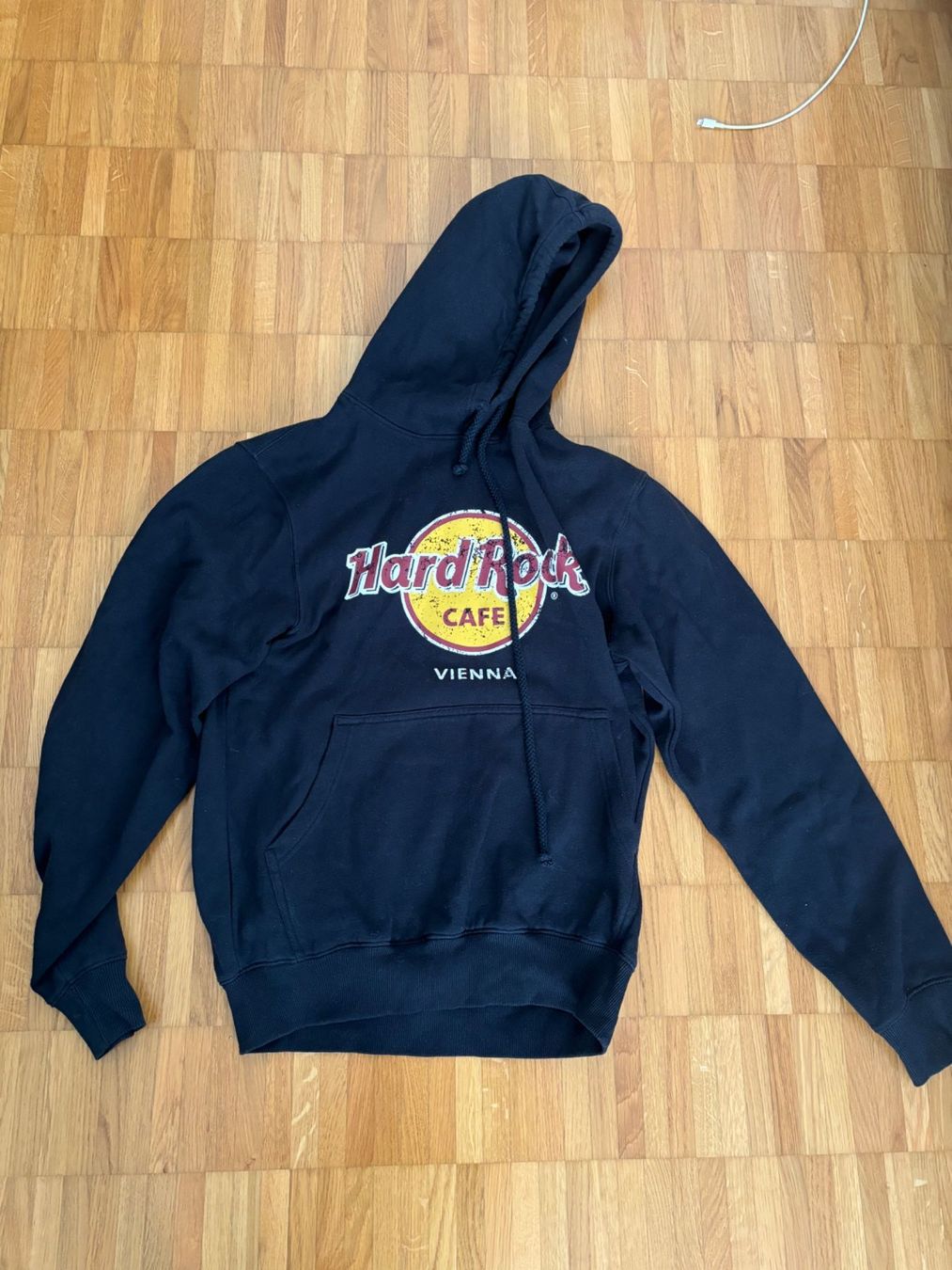 Hard Rock Cafe Maglioni & Felpe: Hard Rock Cafe Wien, Pulli – Nuovo (secondo la descrizione) da Winterthur venduto da Sunshine143 1