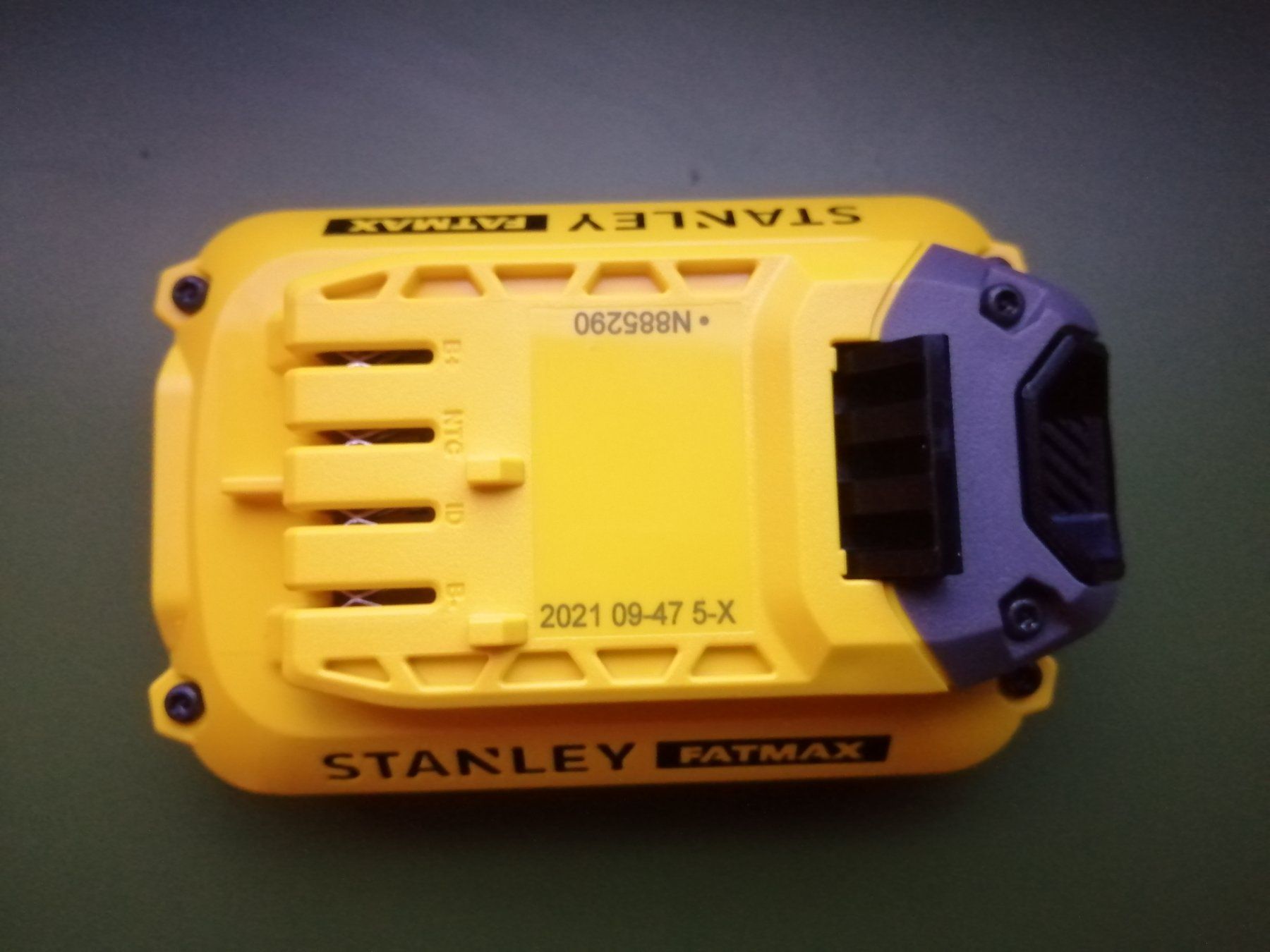 Stanley Tutti gli attrezzi: Stanley V20 Akku 2.0  neu – Nuovo (secondo la descrizione) da Buchs SG venduto da Spidy999 2