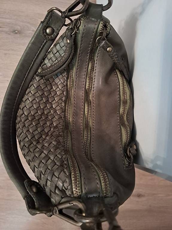 Sacs femmes: Ledertasche  – D'occasion à Basel par len_t965 1