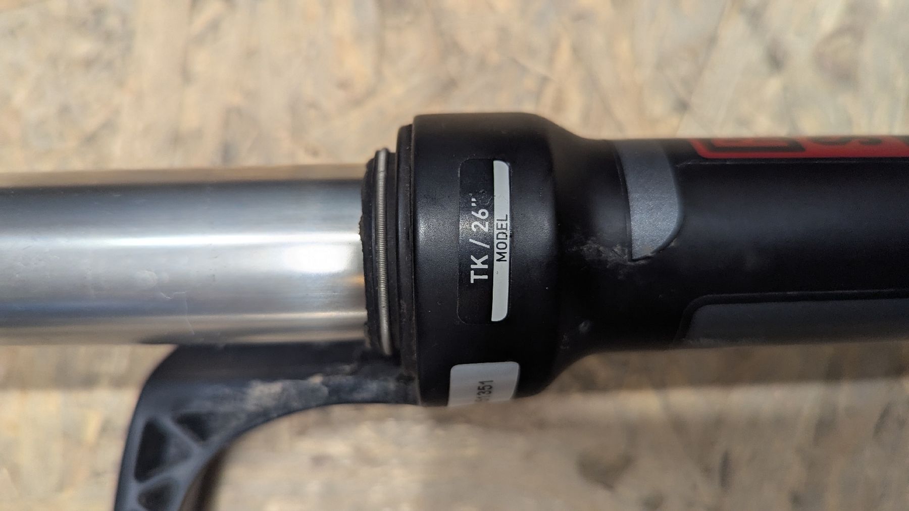 Fourche VTT Rockshox Judy Silver TK Solo Air 29 100mm à pivot conique