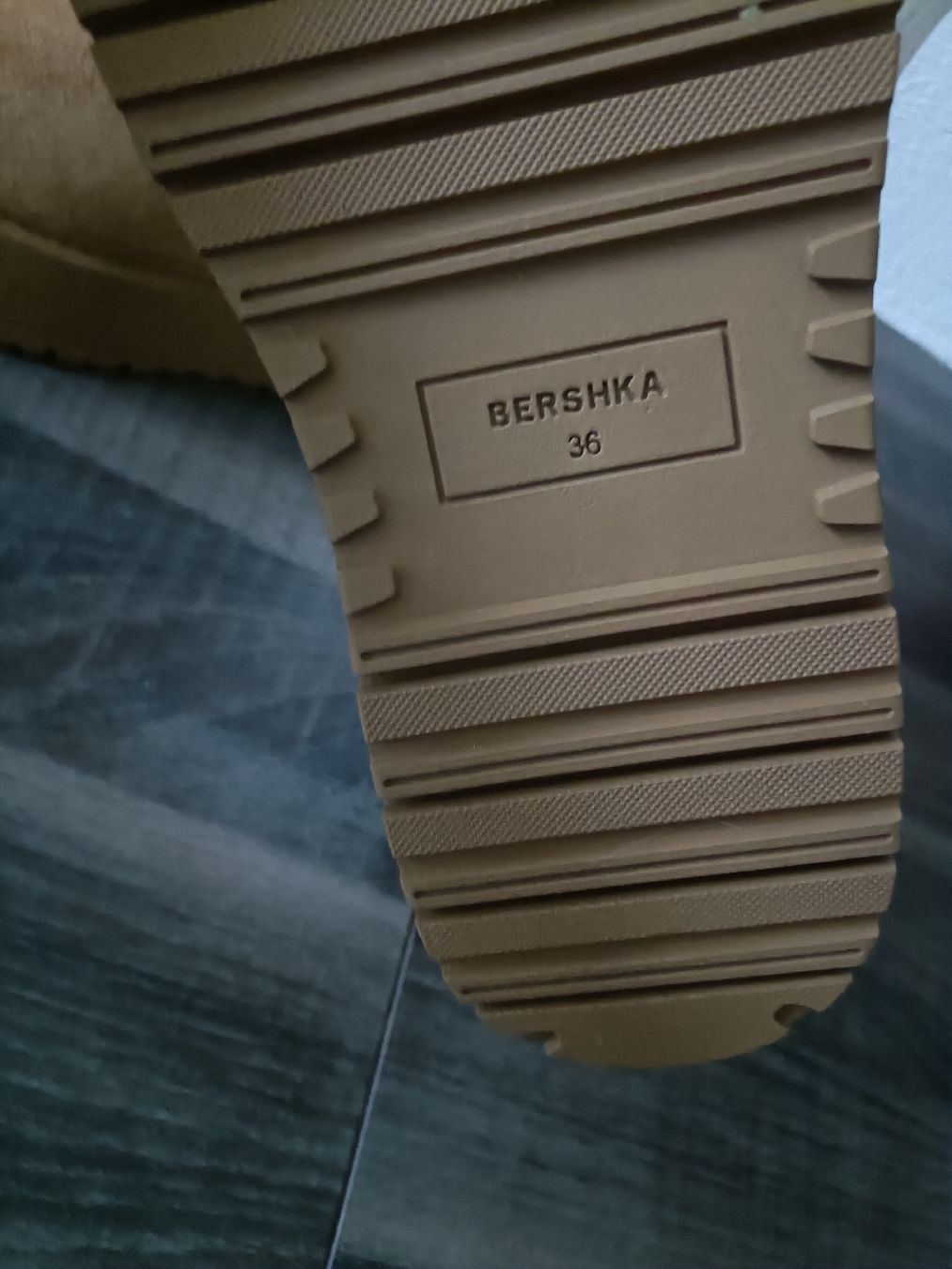 Bershka Scarpe da donna: stiefel New Bershka grosse 36 – Nuovo e nell'imballaggio originale da Domat ems venduto da Marika2213 3
