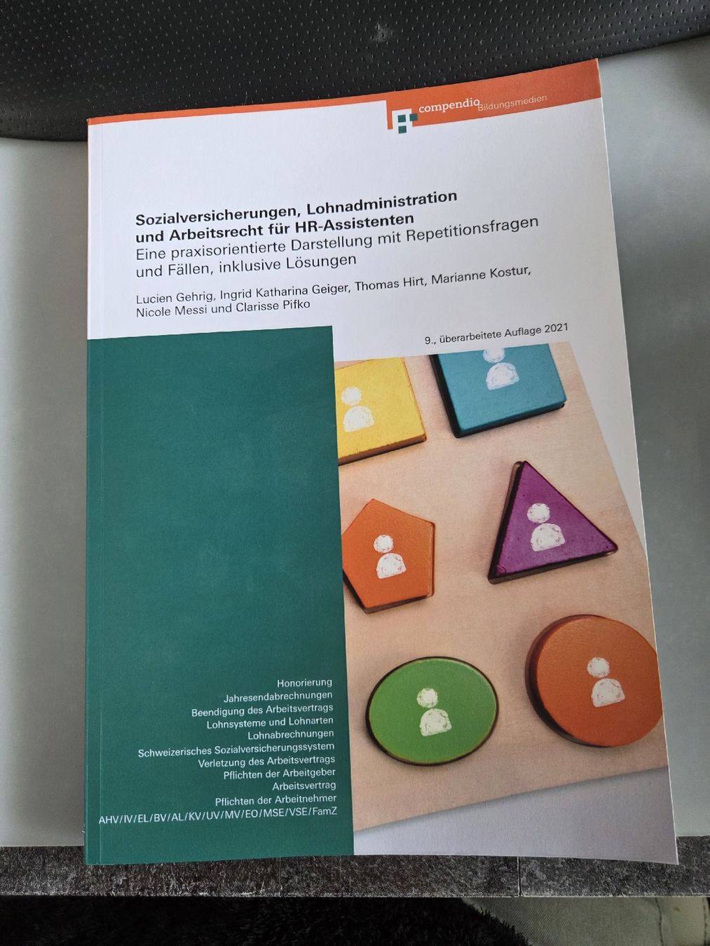 Libri: Sozialversicherungen Lohnadministration HR-Assistenten – Nuovo (secondo la descrizione) da Lostorf venduto da _Venus_