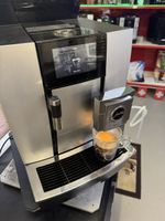 Jura Giga X3 mit Festwasseanschlus ab Service o