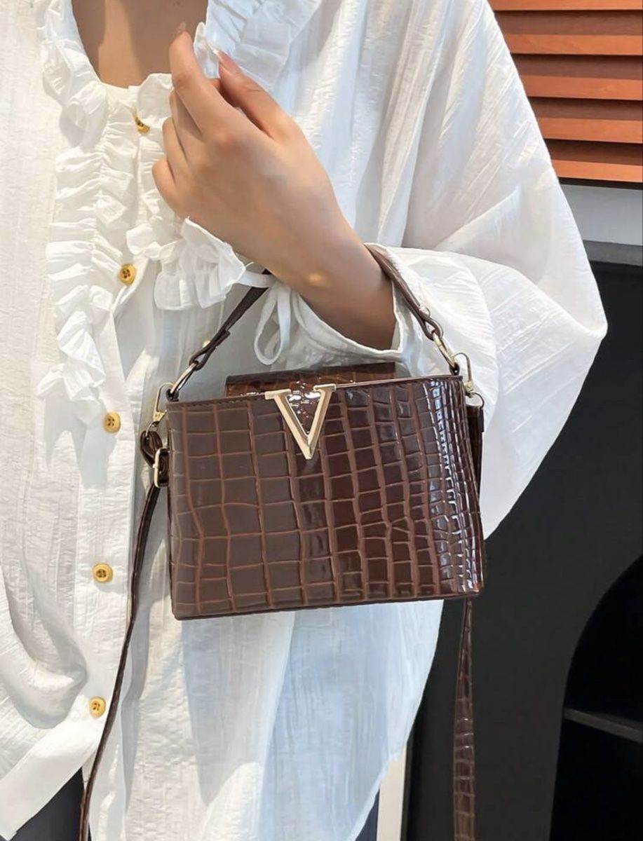 Taschen für Damen: Sac à main – Neu (gemäss Beschreibung) aus Châtel-St-Denis von Montclair_Swiss 3