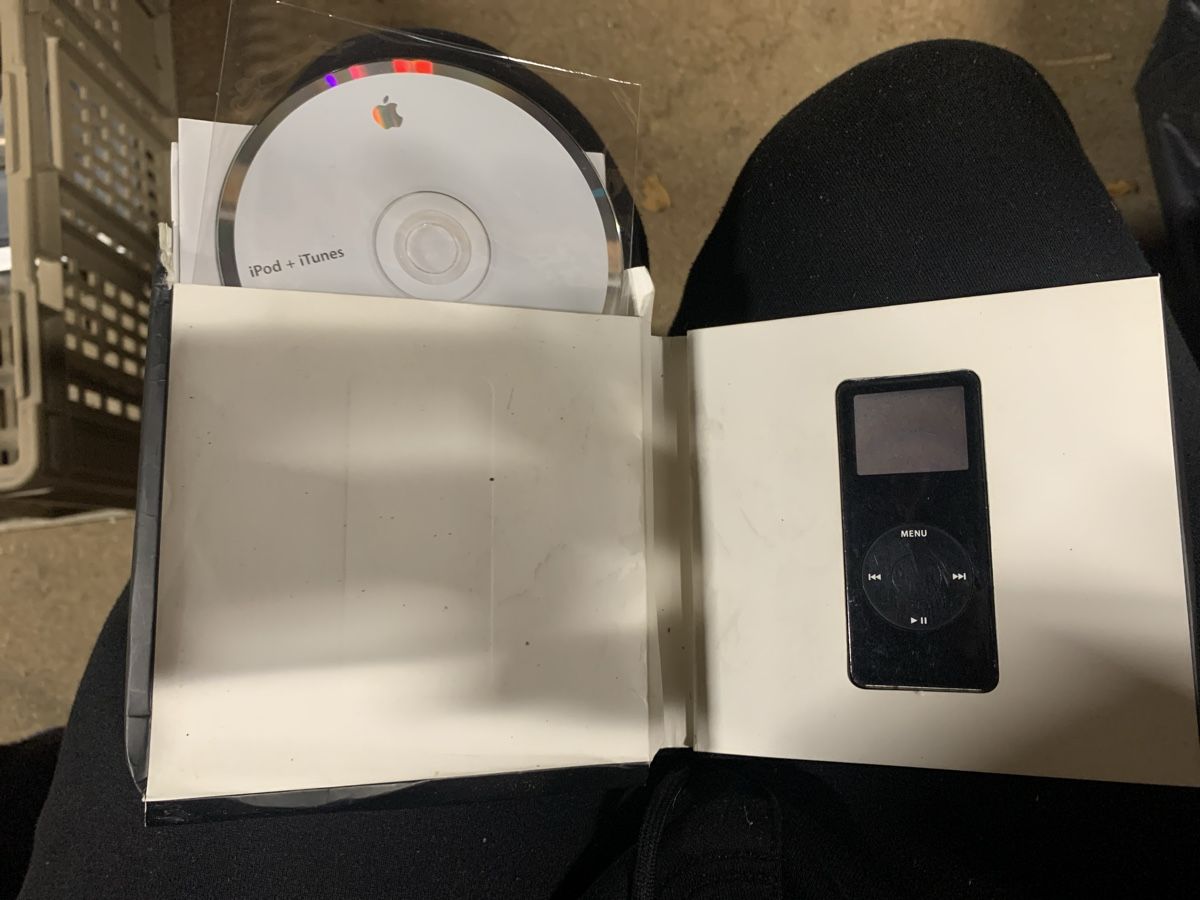 Apple Tragbarer Mediaplayer: IiPod Nano 2Gb mit verpackung – Defekt aus Opfikon von Safside
