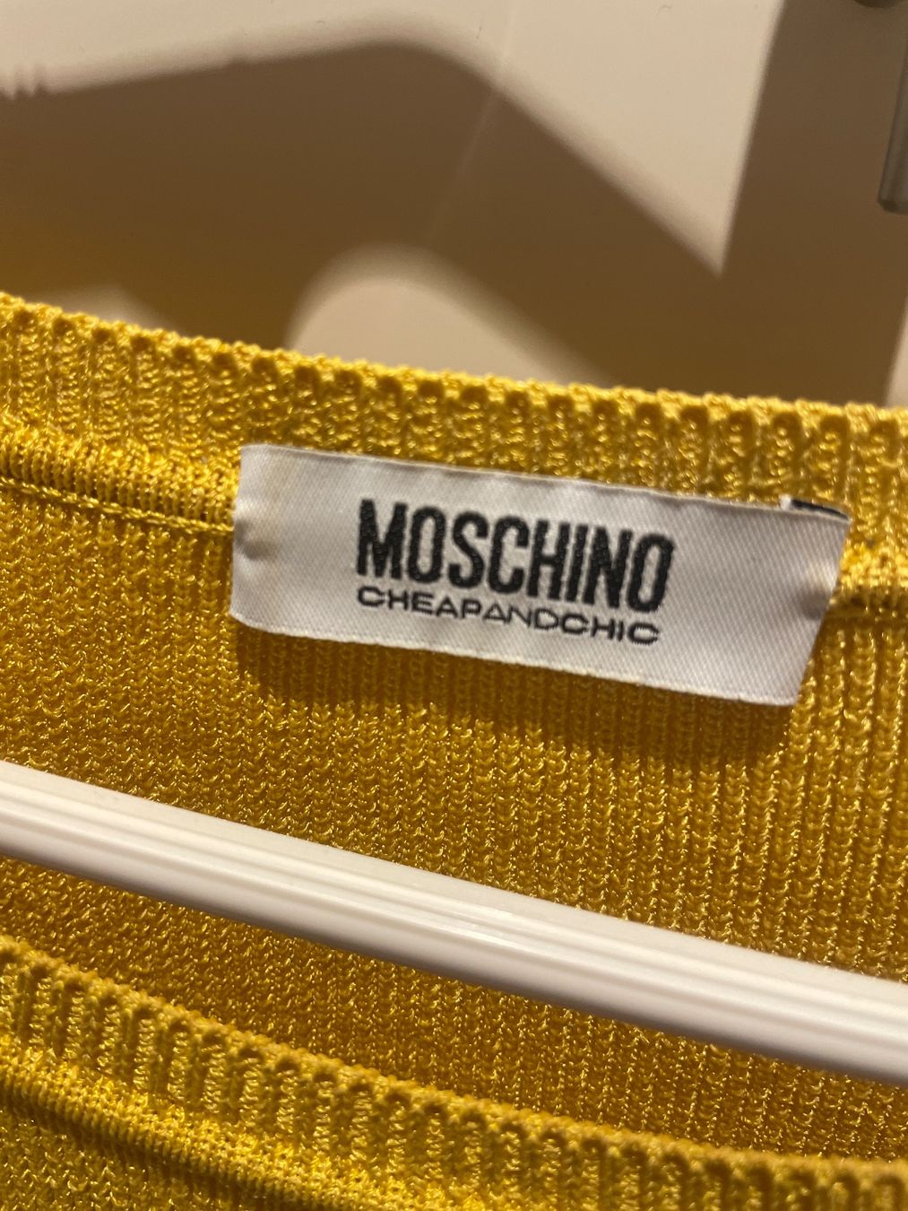 Moschino Maglioni & Felpe: Moschino Spitzen Pullover, Gr. S, wie neu – Nuovo (secondo la descrizione) da Erlenbach ZH venduto da Pocahoney 2