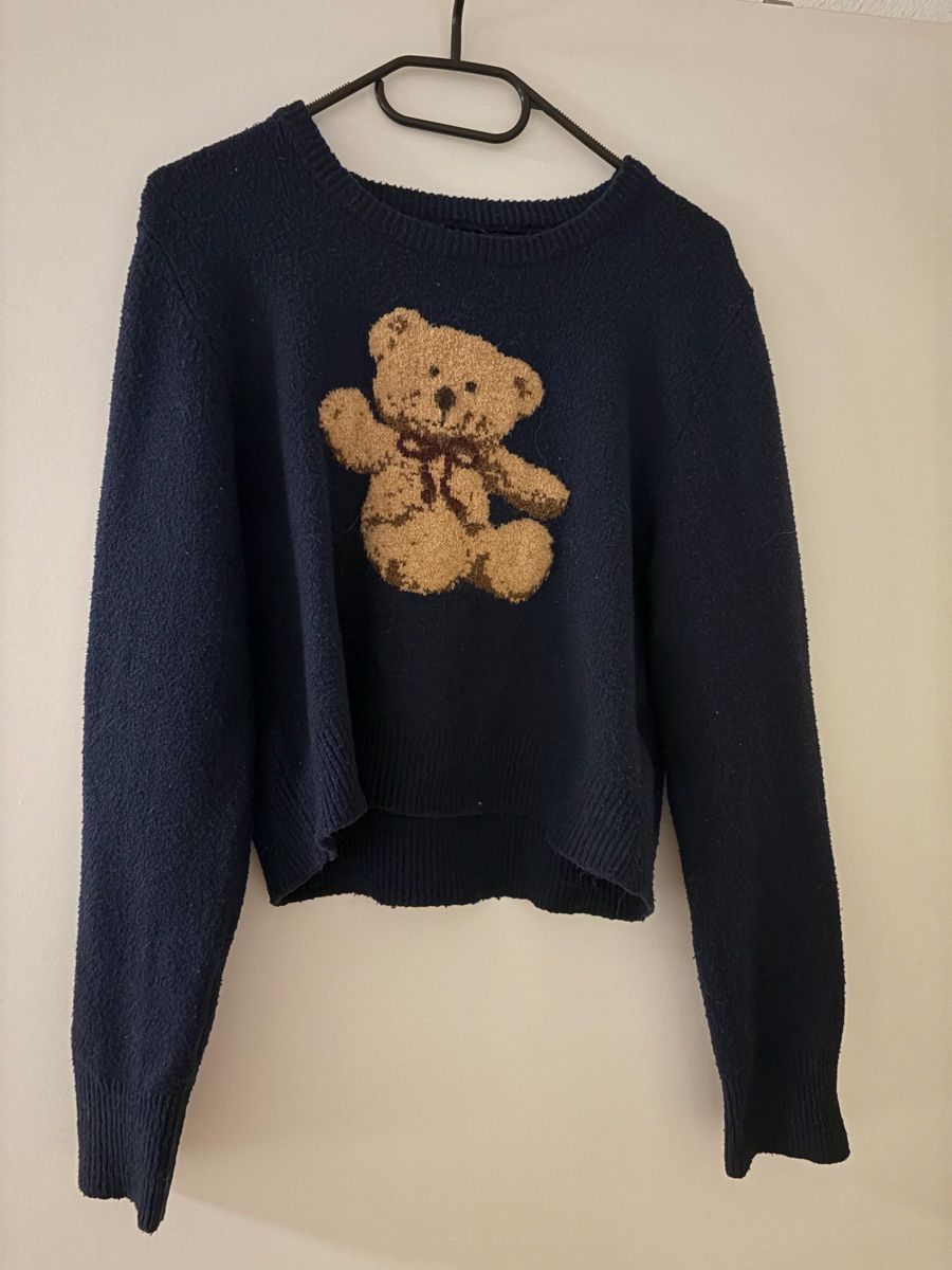 Pulls & Sweat-shirts: Damen Pullover dunkelblau mit Teddy Motiv  – Neuf (Voir description) à Balgach par Miisarah