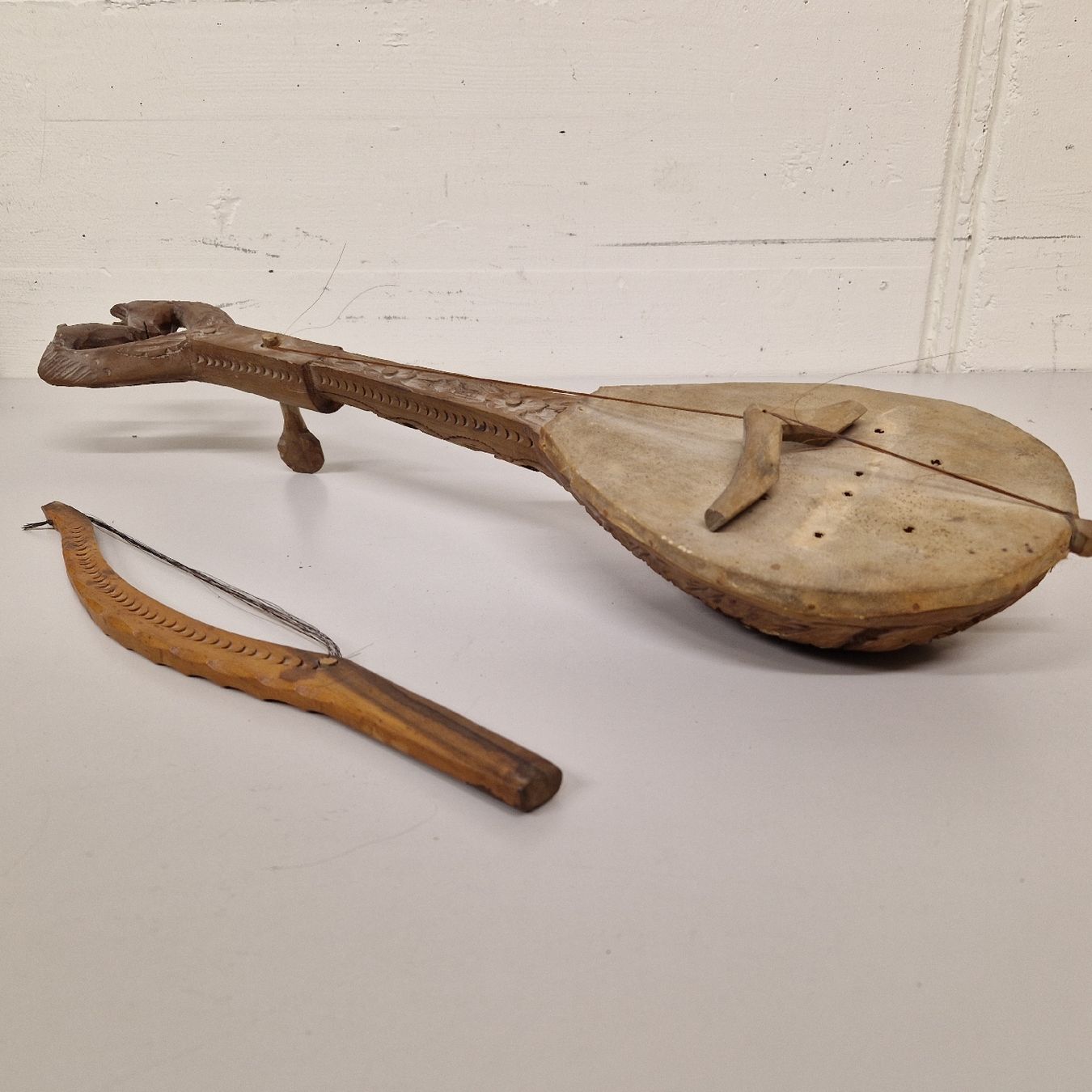 Strumenti musicali: Streichinstrument, Holz geschnitzt vintage – Usato da Bern venduto da latrouvaillebern 2