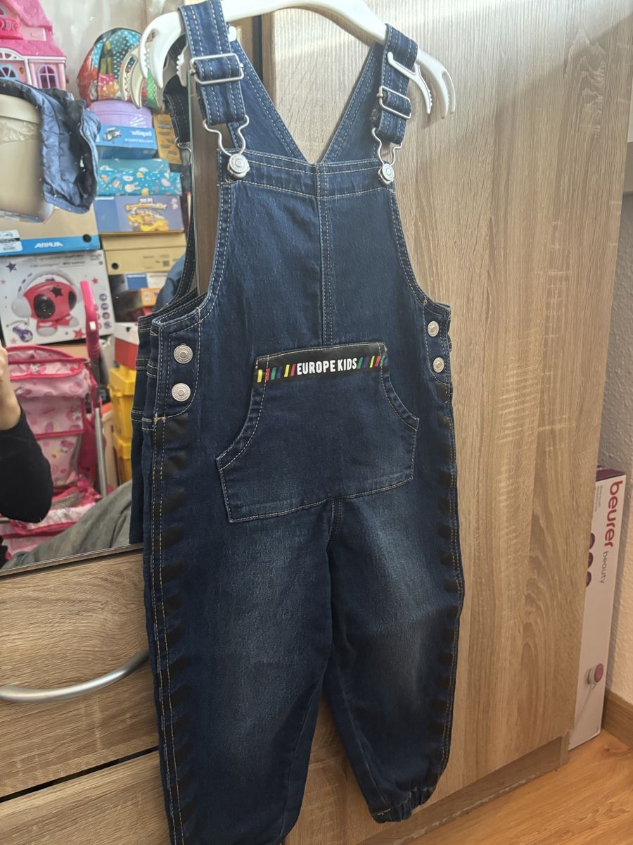 Jumpsuits: Kinderoveralls – D'occasion à volketswil par Sisi521 5
