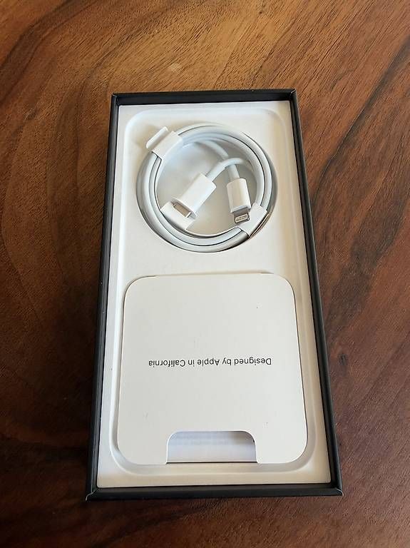 Telefoni cellulari / Smartphones: iPhone 12 Pro, Graphite, 256GB – Usato da Wallisellen venduto da tomy1980 2