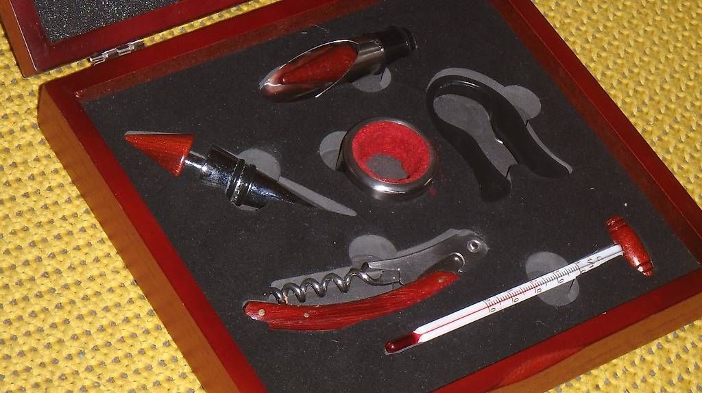 Apribottiglie & Tappi per chiusura: Weinöffner SET – Nuovo (secondo la descrizione) da Udligenswil venduto da Thisu77 1