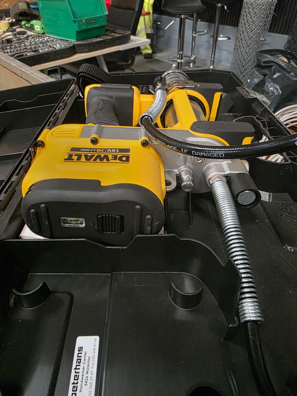 Tutte le macchine: Dewalt Fettpresse – Usato da Anglikon venduto da Bieterkampf 2