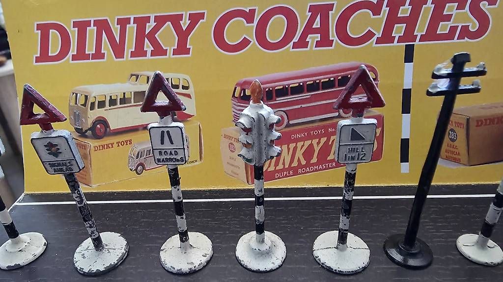 Voitures modèles: DINKY TOYS – D'occasion à Ettingen par 1964erNachtzugfahrer 3