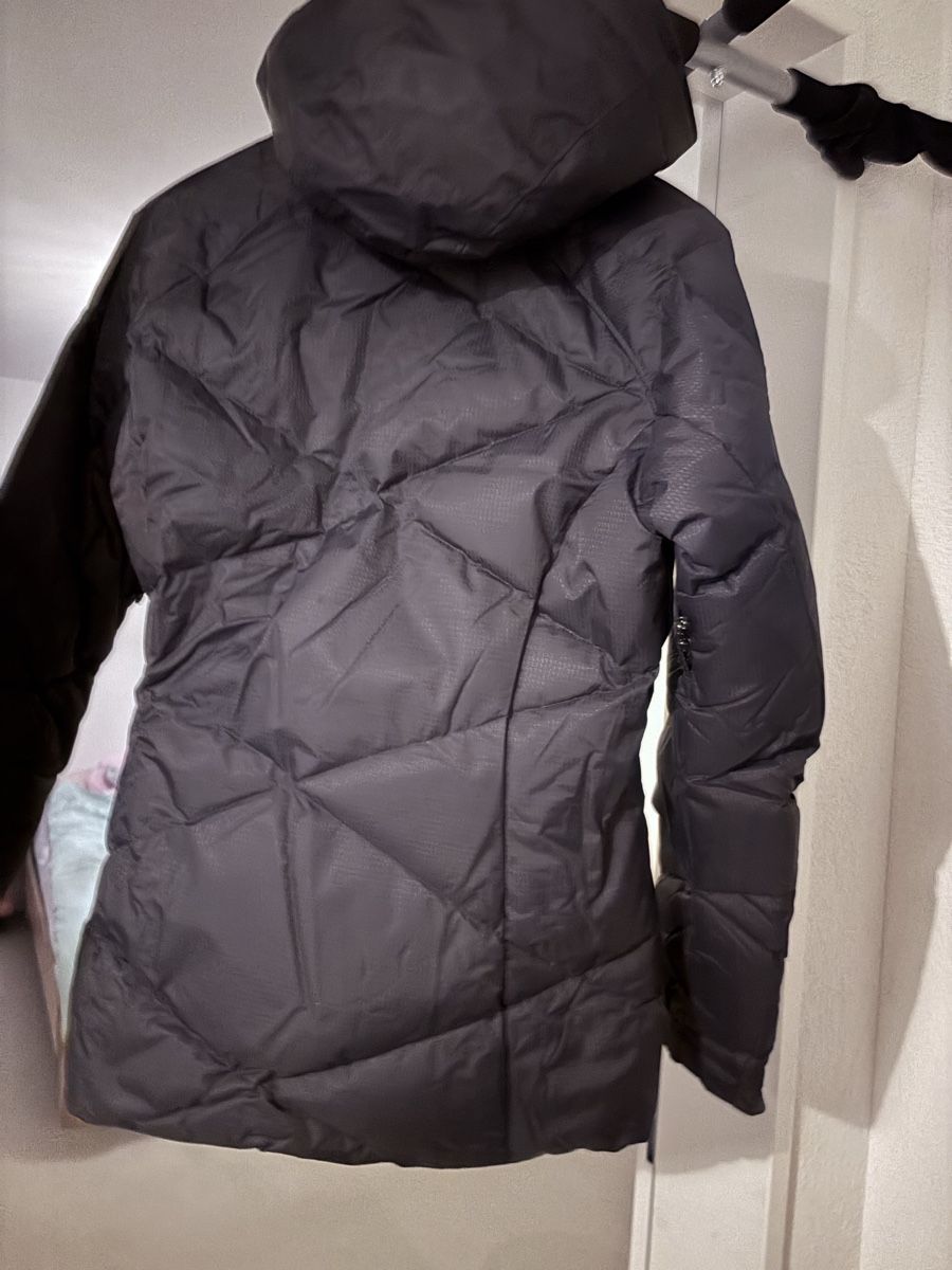 Columbia Vestes: COLUMBIA isolierte Winterjacke S – D'occasion à Zürich par Peonie 1