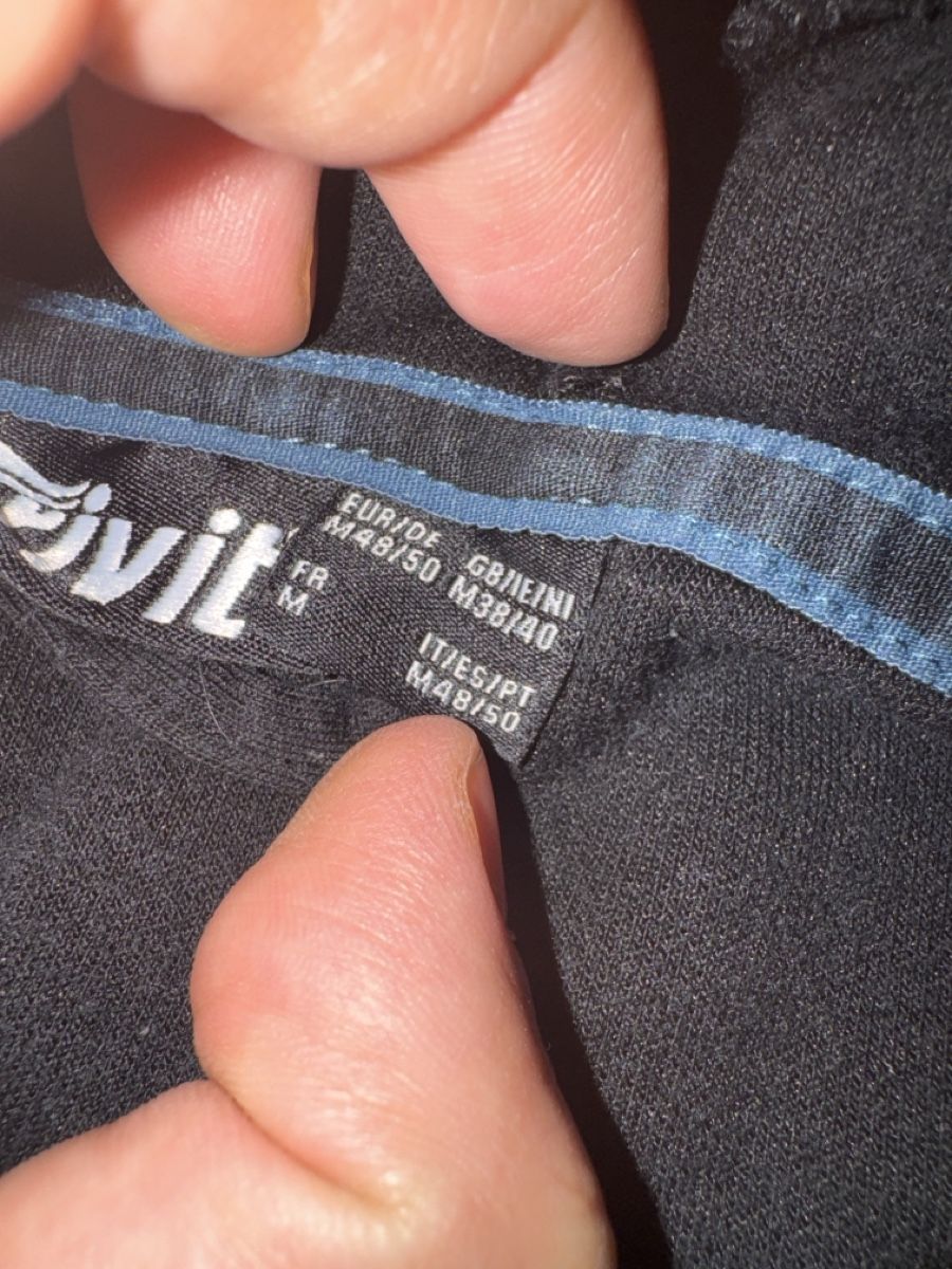 Maglioni & Felpe: Schwarze Sportpullover mit Reisverschluss von Crivit, – Usato da Bern venduto da pablito01 1