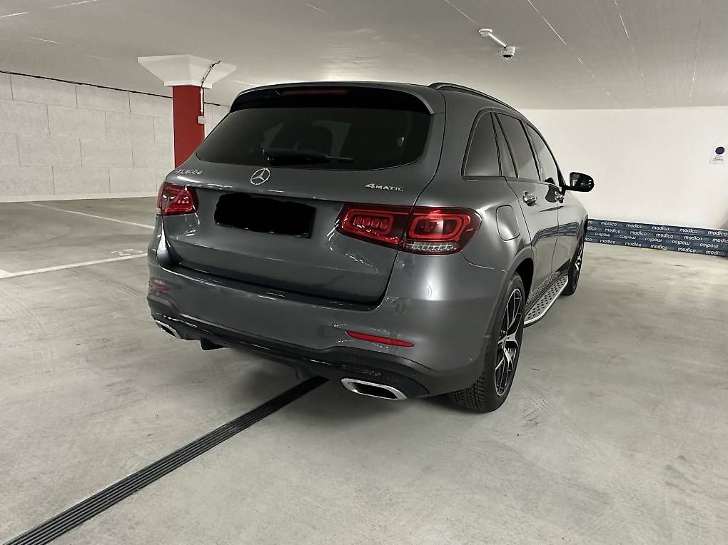 Autos: Mercede GLC 300d AMG Line 4 Matic 9G – D'occasion à Baar par daenu99 1