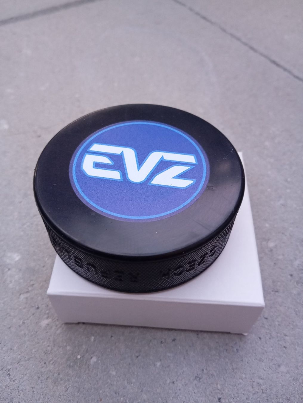 Palloni: Puck EVZ EV Zug Burger King – Nuovo e nell'imballaggio originale da Reute AR venduto da Jorca