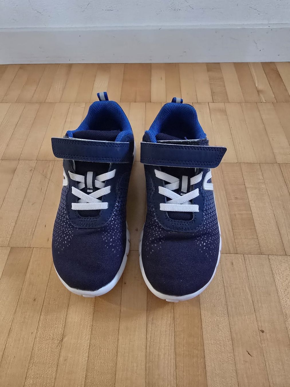 Scarpe per ragazzi: Turnschuhe Grösse 29 – Usato da Oftringen venduto da Tunertune 1
