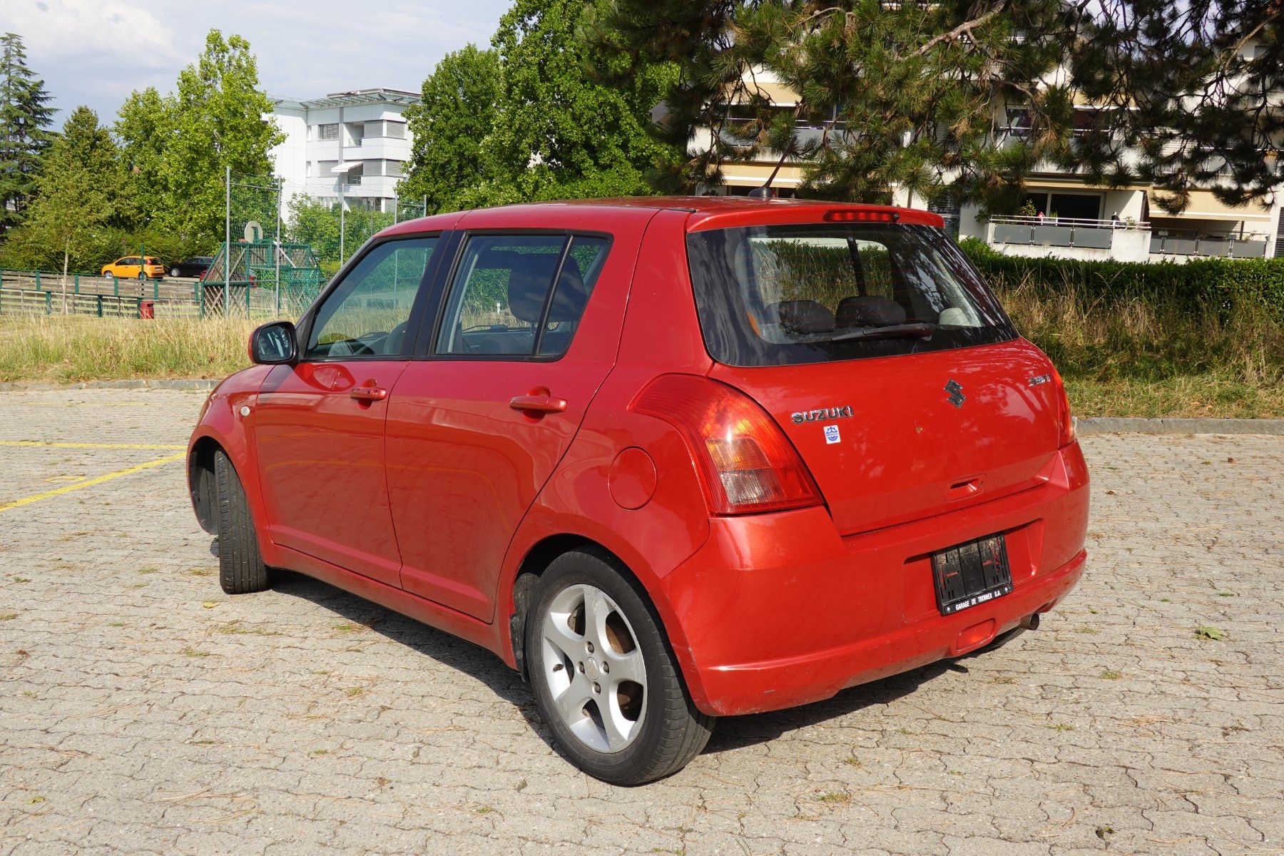 Suzuki Autos: Suzuki Swift 1.3 2007 – D'occasion à Denges par titi613 3