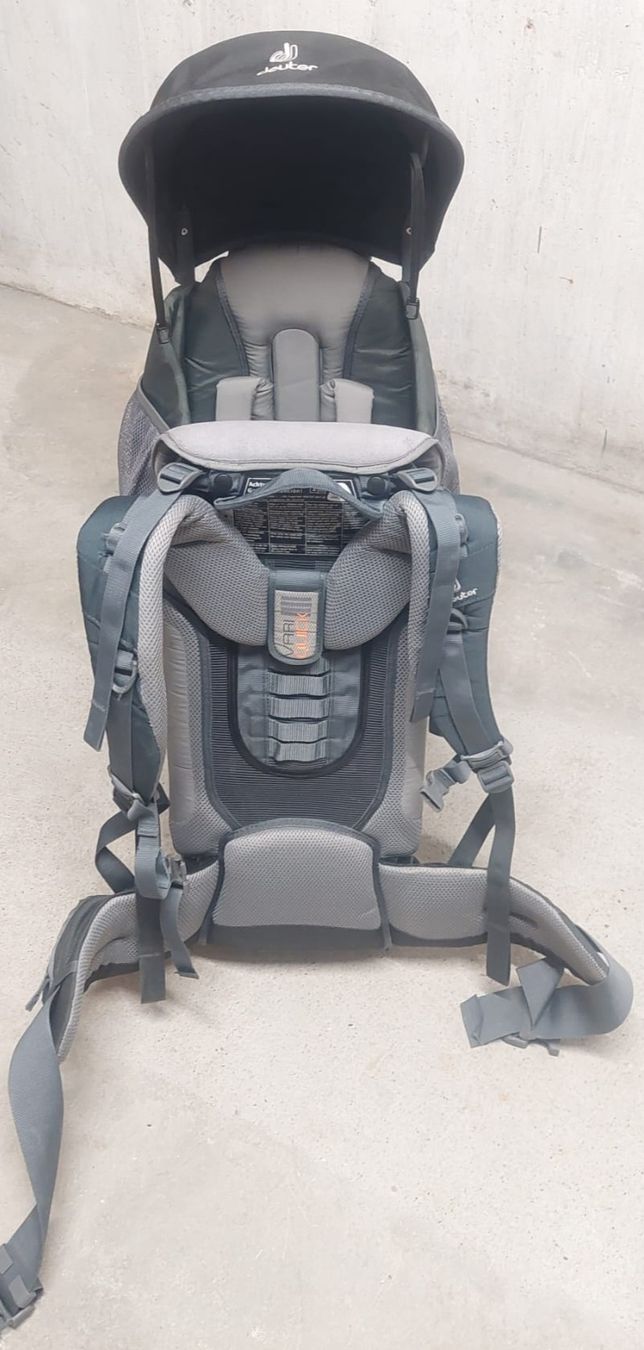 Deuter Rucksäcke: Kindertrage Deuter schwarz Wanderrucksack – Gebraucht aus Basel von Sinibini86 1