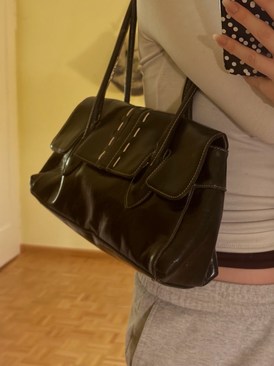 Taschen für Damen: Vintage Leder Tasche – Gebraucht aus Basel von pau_w9yw 2