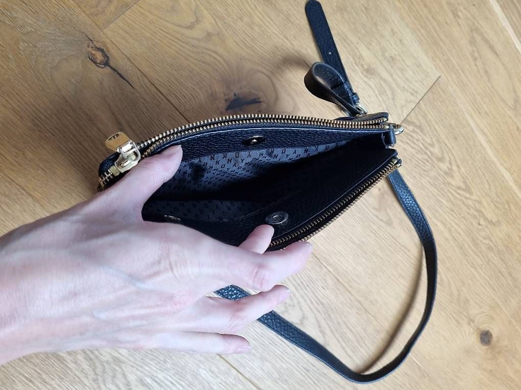Borse da donna: Tasche in schwarz – Usato da Grosswangen venduto da _Ra 2