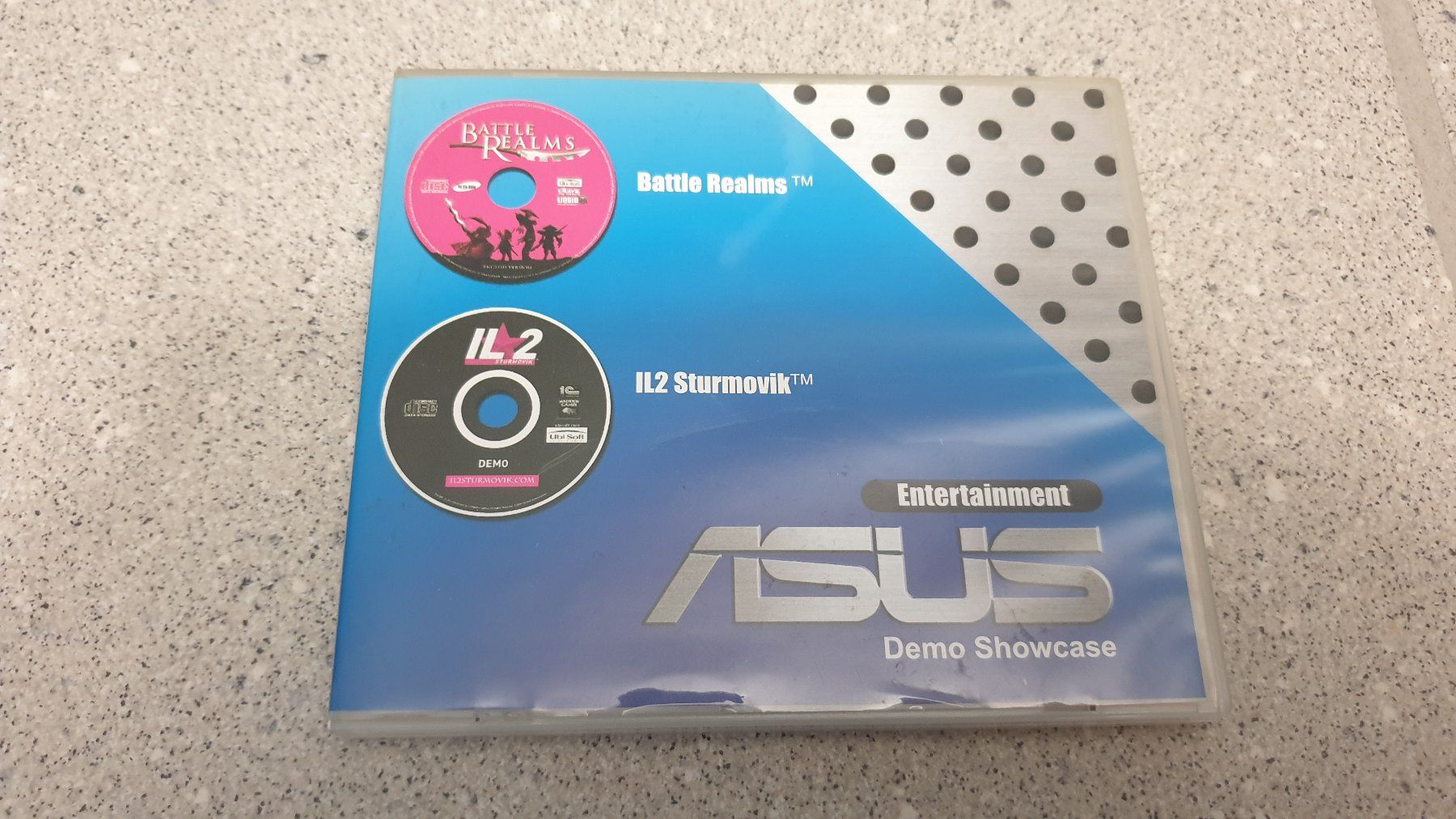 CD & DVD vergini: ASUS Entertainment CD (Demo Showcase) – Usato da Stäfa venduto da Supertramp73